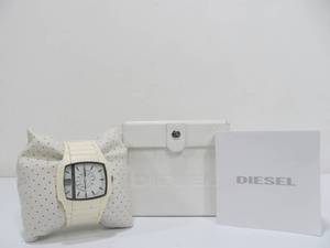 lot 111 image: Large DIESEL Mens Watch wCase