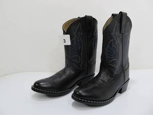 lot 36 image: Brand New Masterson Boot Company Childs Size Cowboy Boots - Size 1 - Black