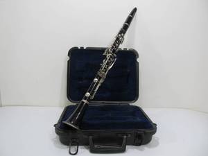 lot 218 image: SELMER Model 1400 Clarinet wCase