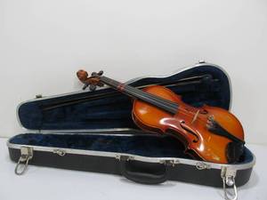 lot 219 image: Antonio Stradivarius Copy Violin w Bow & Matching Hard Case 