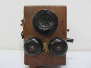 lot 158 image: Vintage Dovetailed Wood Hand Crank Telephone Pencil Sharpener