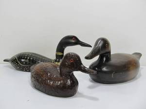 lot 135 image: Carved Wood Duck & Loon Decoys