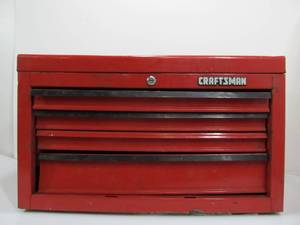 lot 173 image: 4 Drawer CRAFTSMAN Metal Toolbox