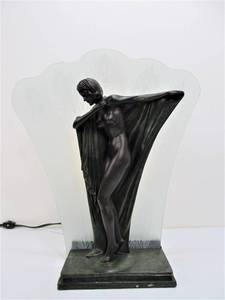 lot 265 image: Very Nice Large Vintage Style Art Deco Figural Nude Table Lamp