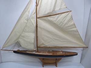 lot 282 image: Large Vintage Wooden Clipper Ship Display wStand