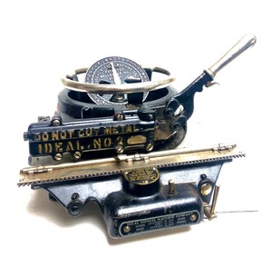 lot 7 image: Beautiful Antique Ideal No. 2 Industrial Stencil Machine