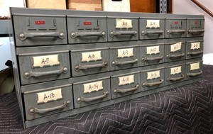 lot 302 image: Old Vintage Industrial Steel Equipto 18-Drawer PartsHardware Cabinet