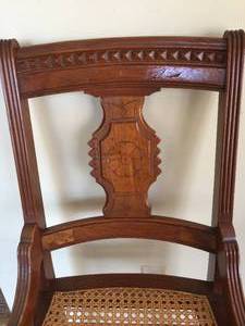lot 5 image: Ornate Vintage Wooden Chair