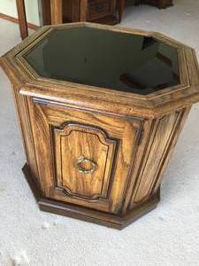 lot 11 image: Octagon Accent Table with Storage & Glass Top
