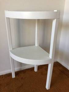 lot 60 image: Plastic Two Shelf Storage Piece