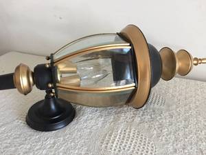lot 91 image: Wall Mount Lantern