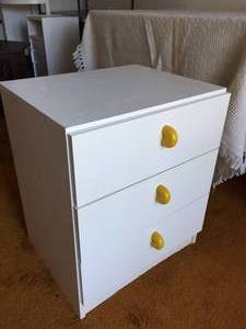 lot 94 image: White Wooden 3 Drawer  Storage Piece