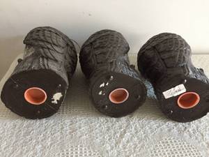 lot 100 image: Plastic Pest Control Owls