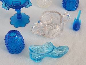 lot 105 image: (7) pc Blue and Clear Glassware Home Decor Lot