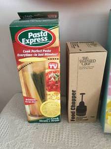 lot 119 image: Kitchen Gadgets Lot