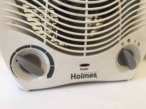lot 179 image: Holmes Electric Heater