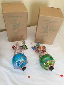 lot 182 image: Bird Themed Decor Items