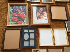 lot 204 image: Large Picture Frame Lot