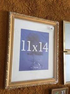 lot 208 image: Picture Frame Lot
