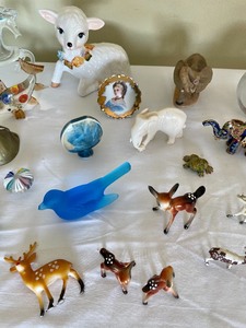 lot 222 image: Lot of Miniature Fun