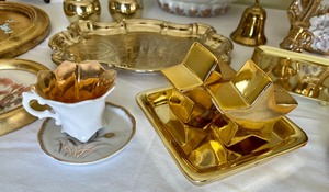 lot 219 image: Golden Goodness
