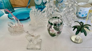 lot 226 image: Fabulously Fun Lot
