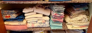 lot 251 image: Large Lot of Linens