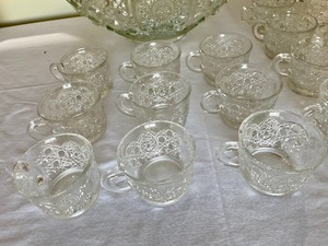 lot 252 image: Punchbowl with 18 Cups and a Ladle