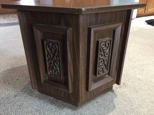 lot 268 image: Hexagon End Table With Storage