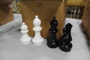 Giant Chess Set with MaterialsChessmen 4Dx8H , Game Board 4x4 and Chess Piece Mover Tool