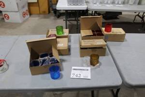 Lot of (40) Richland Chunky Honeycomb Glass Votive and Tealight Candleholder Table Dcor RedAmberBlueRed MercuryGreen 2-12Dx3H (in box)