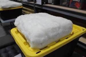 Lot of (4) Pillow with White Fur Pillow Case 20x20