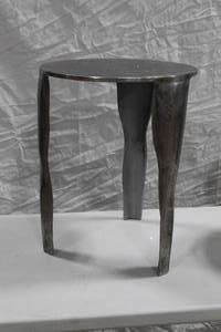 Forged Metal Clyde End Table 3-leg 16Dx20-12H