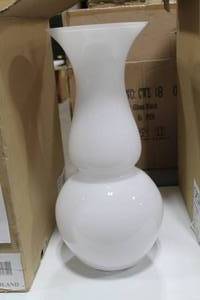 Lot of (2) Table Vase Glossy Opal 9Dx20H 17-4522C