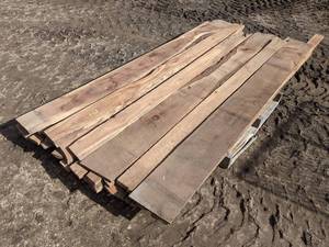 lot 19 image: Woodworkers Delight Black Walnut & Maple - Approximately 180 bdft - All Kiln Dried