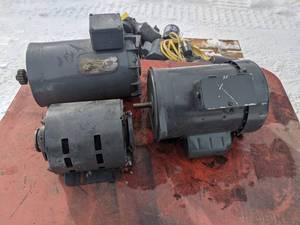 lot 22 image: (3) Electric Motors