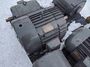 lot 42 image: REFURBISHED GE 25 HP Electric Motor (3 Phase)