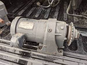 lot 55 image: REFURBISHED US Electric Motors 1 HP Electric Motor w Gearbox  (3 Phase)