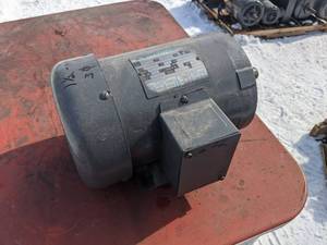 lot 64 image: REFURBISHED Marathon 1.5 HP Electric Motor (3 Phase)