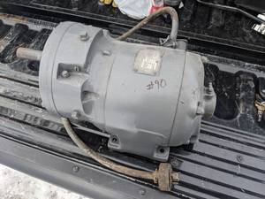 lot 90 image: REFURBISHED Master Gearmotor 34 HP Electric Motor (3 Phase)
