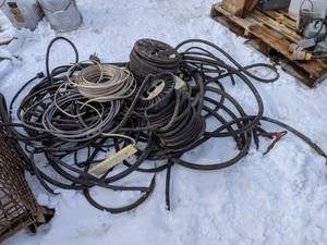 lot 101 image: Pile of Scrap Copper Wire
