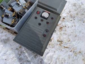 lot 105 image: GE Phase Selector Panel