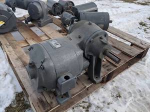 lot 132 image: USED Master Gearmotor 12 HP Electric Motor (1 Phase)