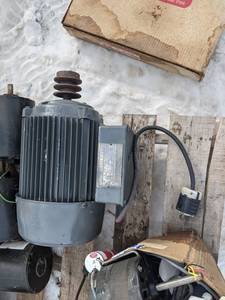 lot 137 image: REFURBISHED Farm Duty 2 HP Electric Motor (1 Phase)