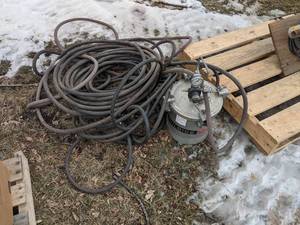 lot 169 image: Devilbiss Pressure Pot w Hoses