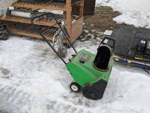 lot 174 image: Lawn Boy Snow Sweeper 3.0 HP