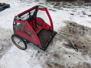 lot 182 image: Kids Dual Bike Carrier