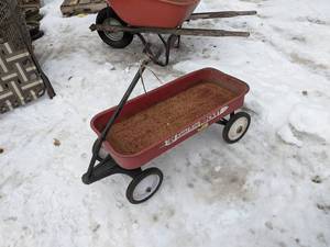 lot 185 image: Coast King Kids Red Wagon