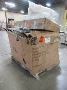 lot 423 image: WHOLESALE MIXED PALLET OF OUTDOOR PATIO FURNITURE