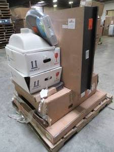 lot 117 image: WHOLESALE MIXED PALLET OF MISCELLANEOUS BATHROOM FURNITURE AND ACCESSORIES